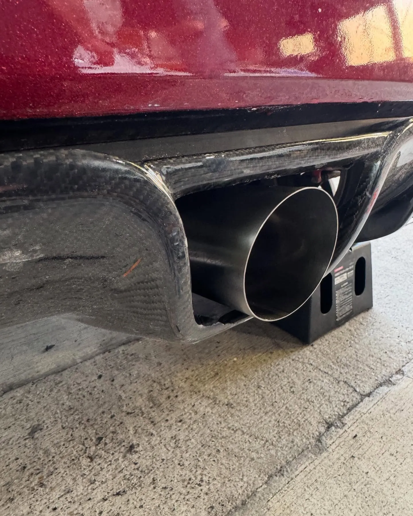 センター出しチタンマフラー