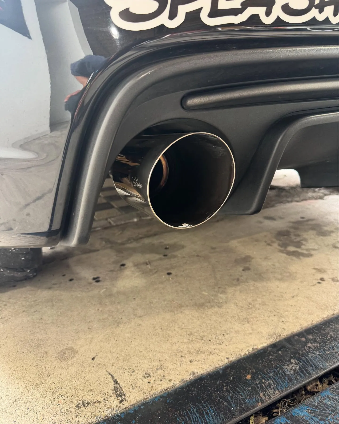 大日本スプリングさんにもマフラー大好評でした☺️