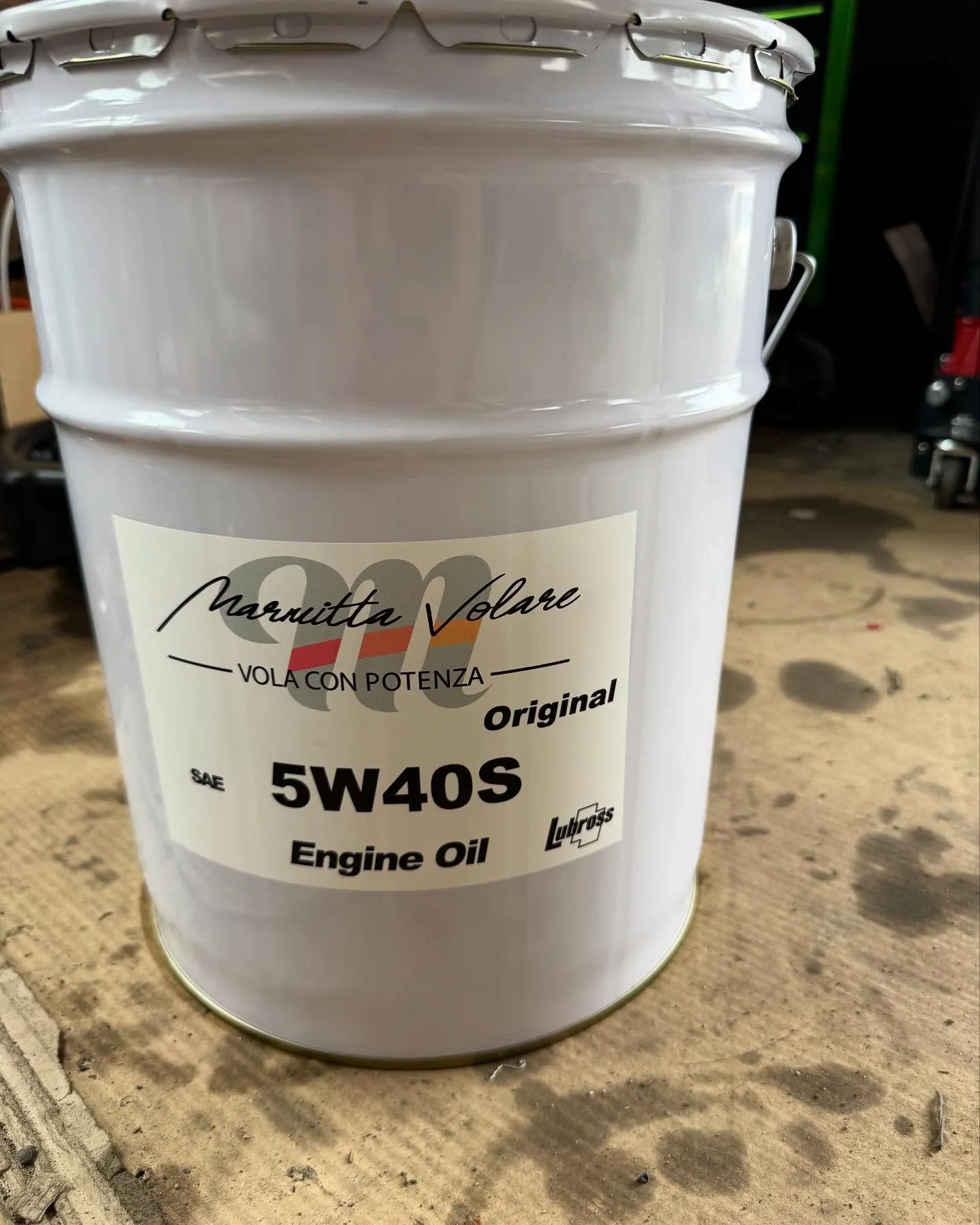 あまり知られてませんが、マルミッタヴォラーレは0w30のオイ...