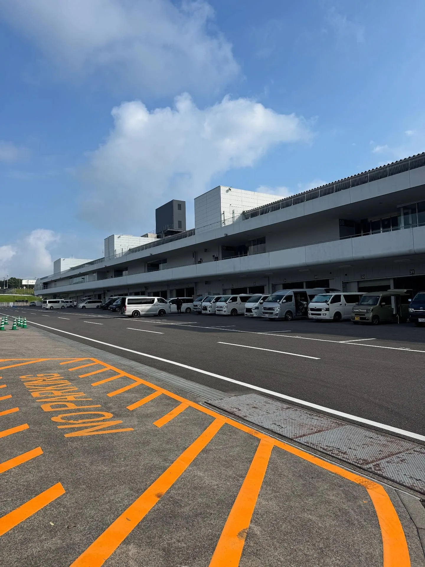 お盆中にもゆるゆる営業中です〜！