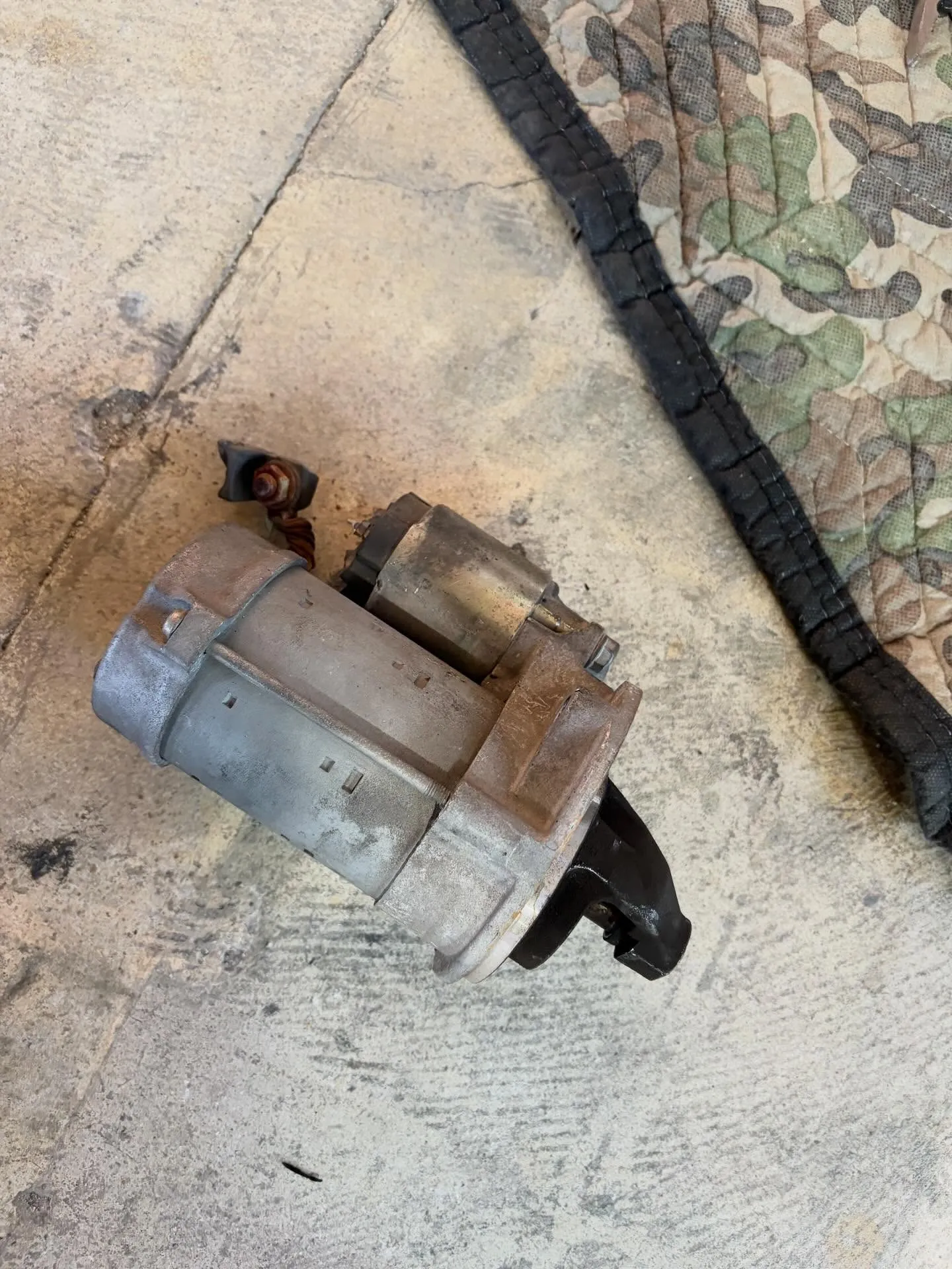 フィアット500セルモーター交換