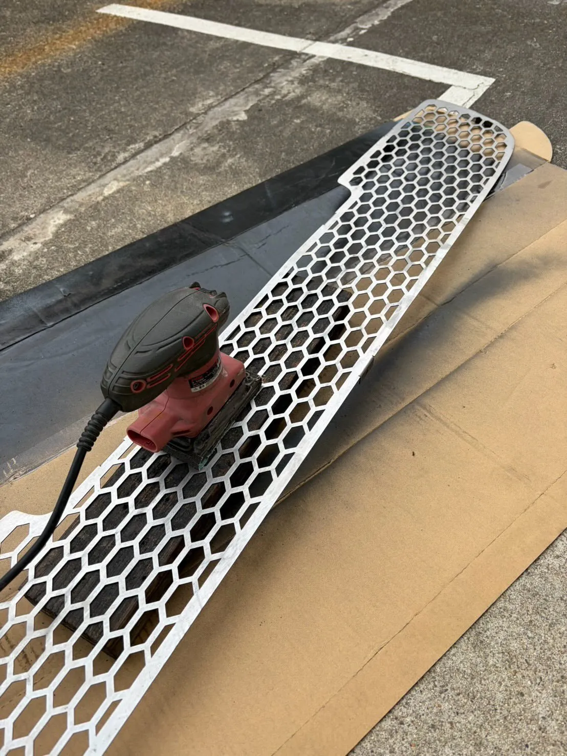 アバルト595アセット用グリルに交換！