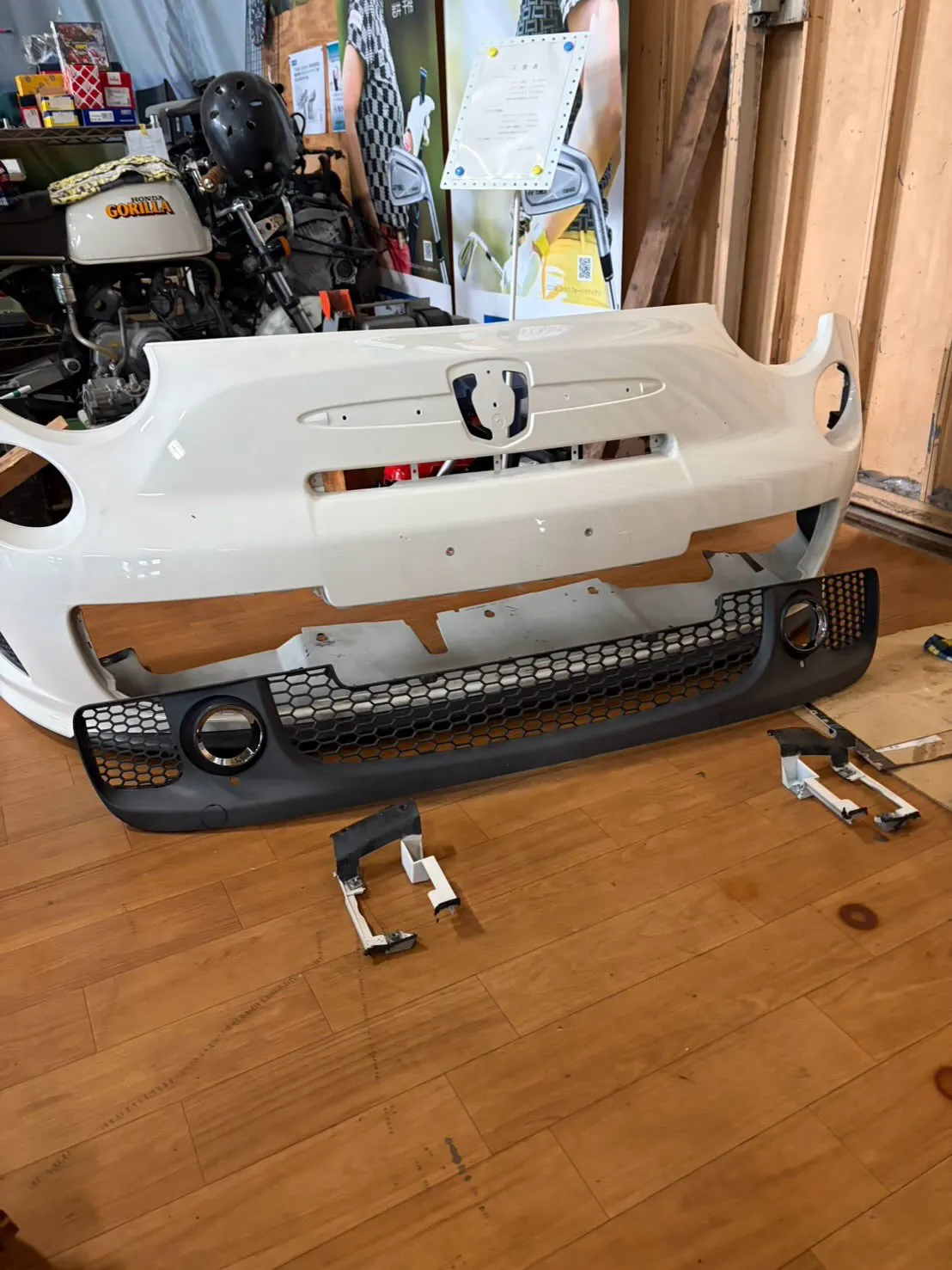 アバルト595アセット用グリルに交換！