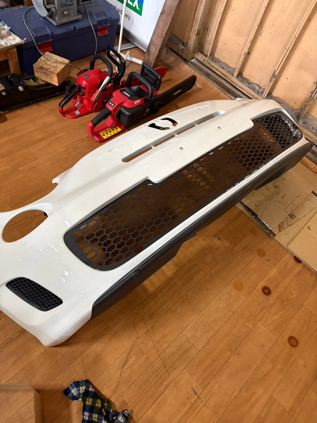 アバルト595アセット用グリルに交換！