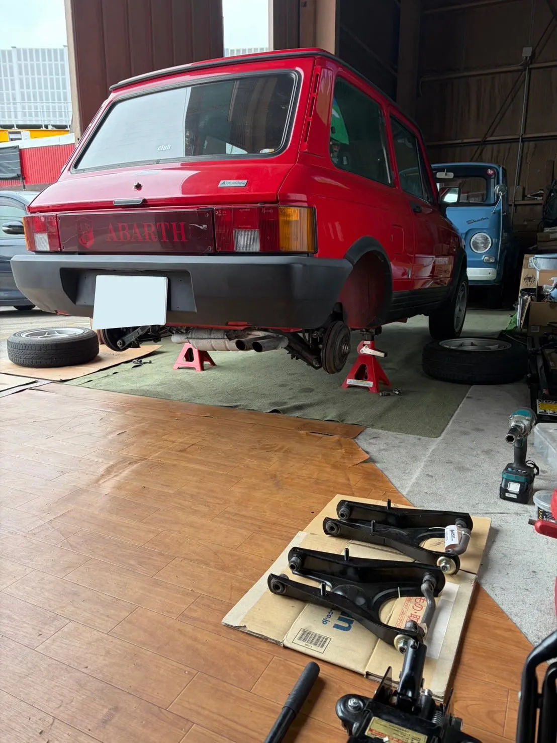 アウトビアンキA112 ローアーム、Fサスペンション交換、ス...