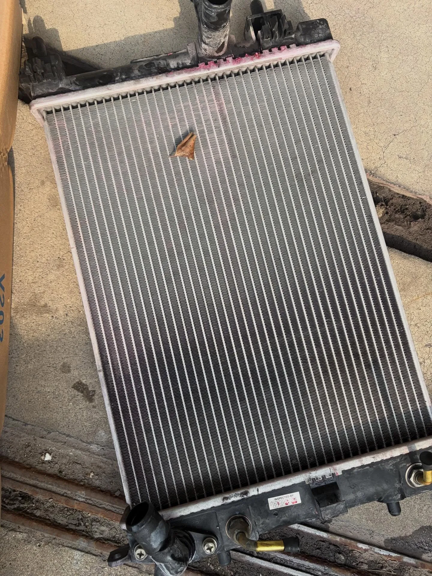 ミラ　ラジエーター、サーモスタット、ラジエーターキャップ交換...