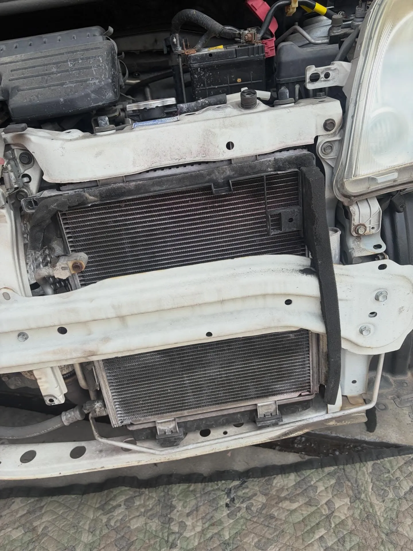 ミラ　ラジエーター、サーモスタット、ラジエーターキャップ交換...