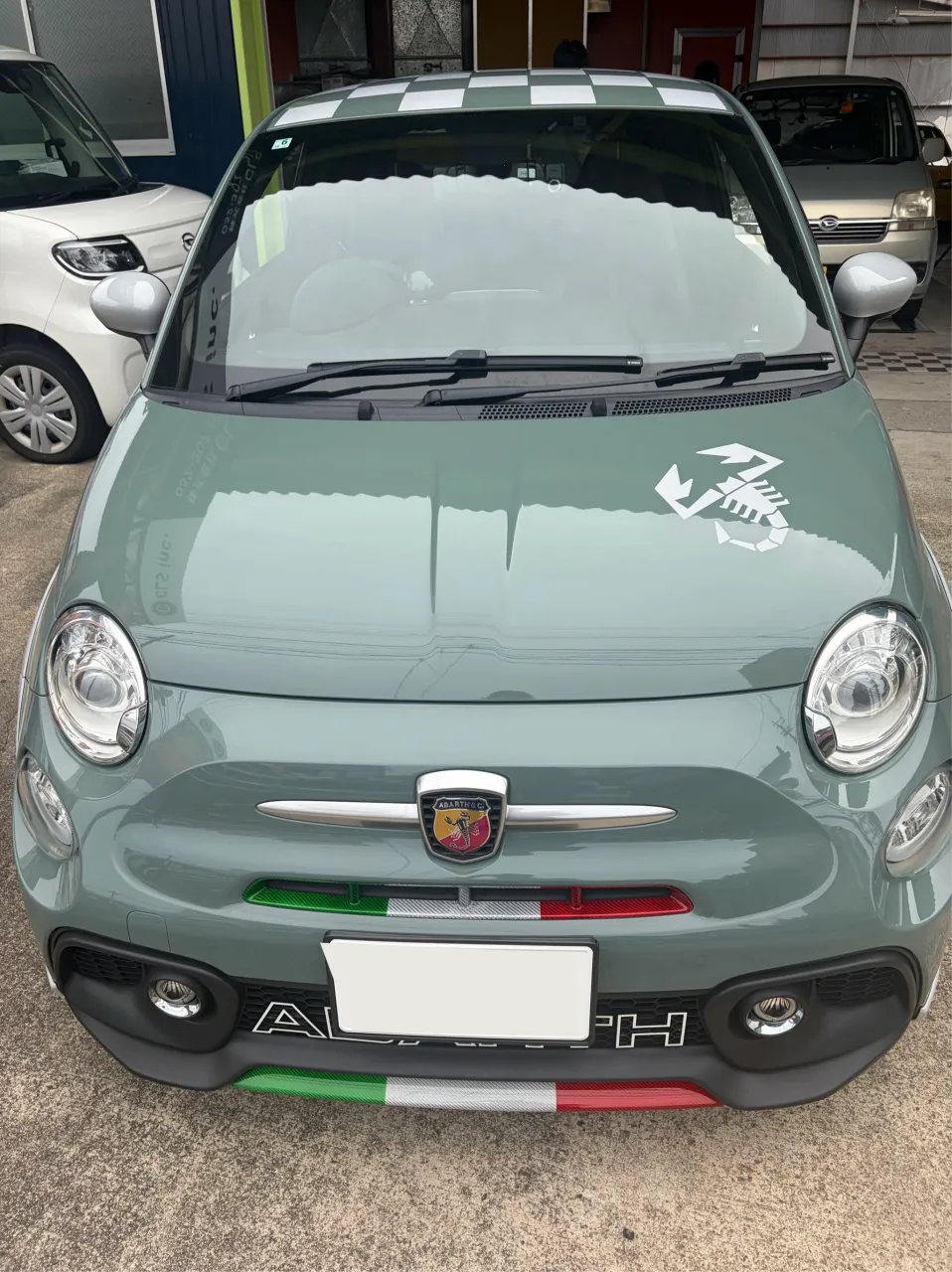 ABARTH 695 70° Anniversario　エラ...